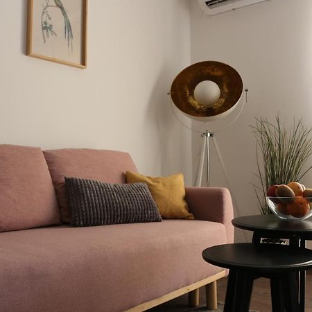 Luca, Digital Nomad Getaway Studio Apartment ซาเกร็บ ภายนอก รูปภาพ