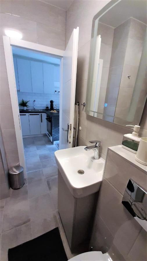 Luca, Digital Nomad Getaway Studio Apartment ซาเกร็บ ภายนอก รูปภาพ